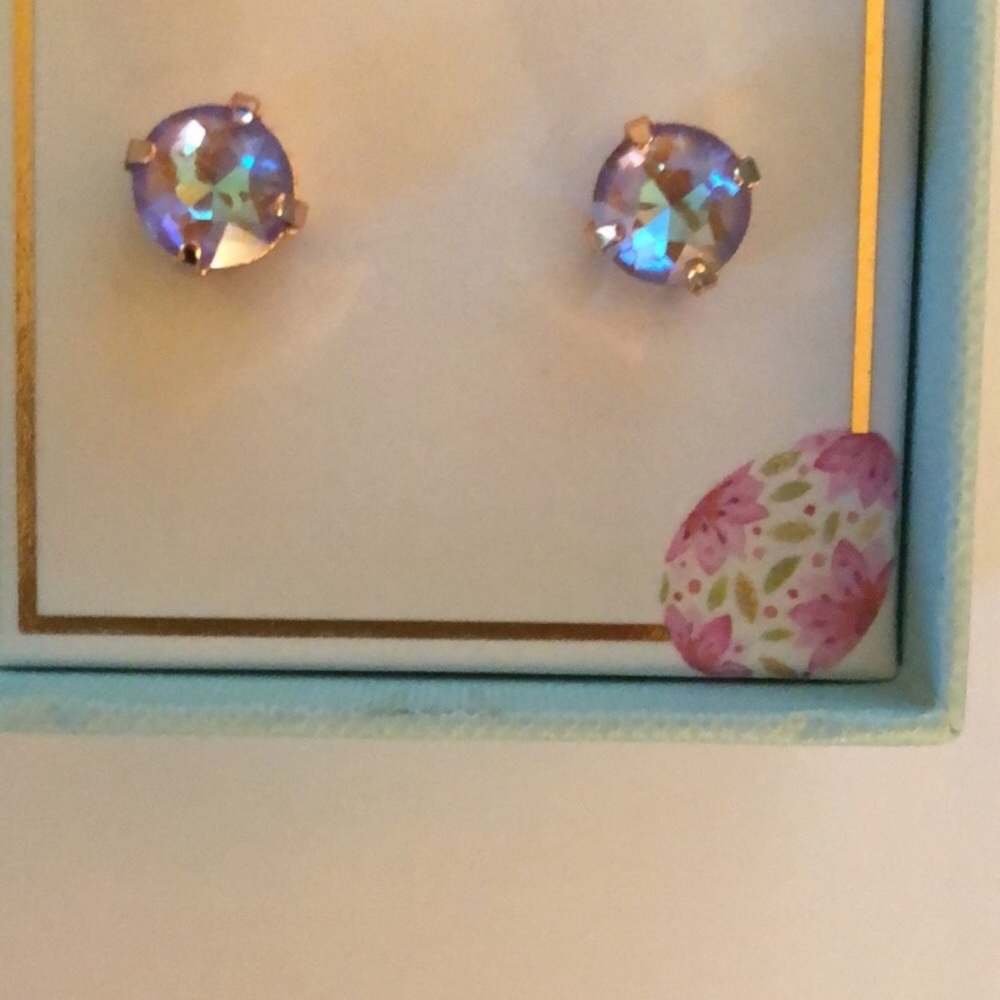 Greige Crystal Earrings - Picture 7 of 7